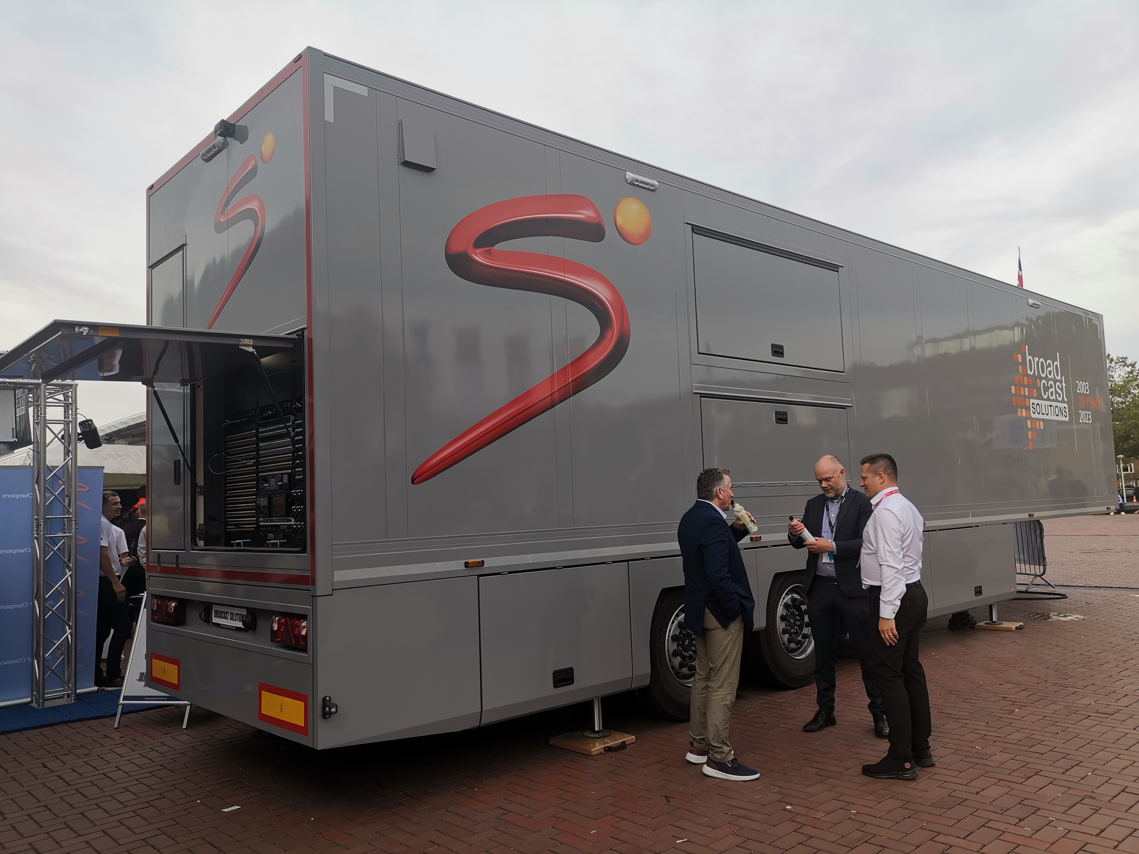 Konvision monitors were adopted by South Africa’s SuperSport IP2 broadcast truck