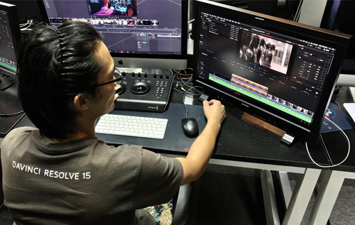 Konvision Monitor are applied for Davinci Resolve courses